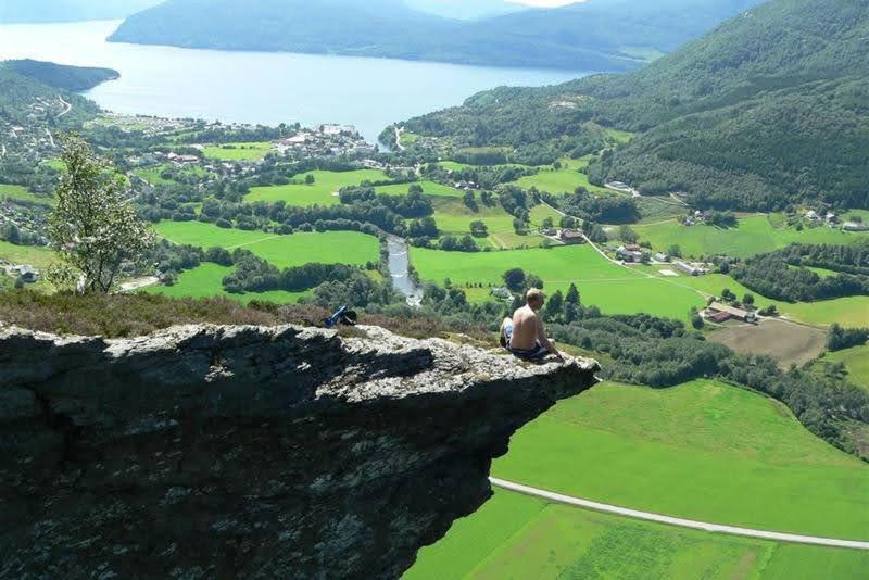Отель Vikedal Relax Center Экстерьер фото